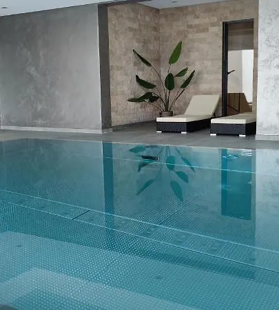 20qm Mit Balkon Und Innenpool - 22031 슈룩흐제